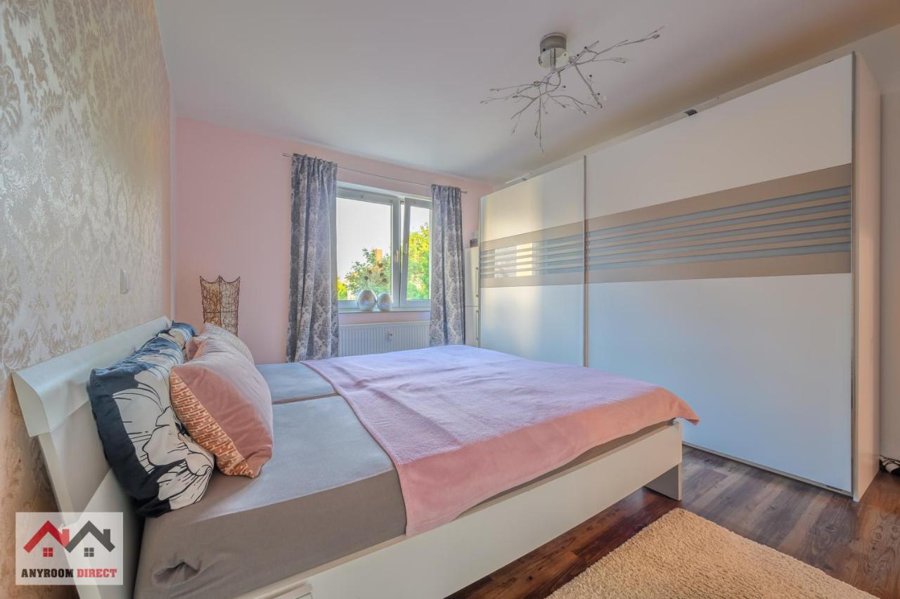 Anyroomdirect Private Apartments Near Hannover Exhibition Room Agency Eksteriør billede
